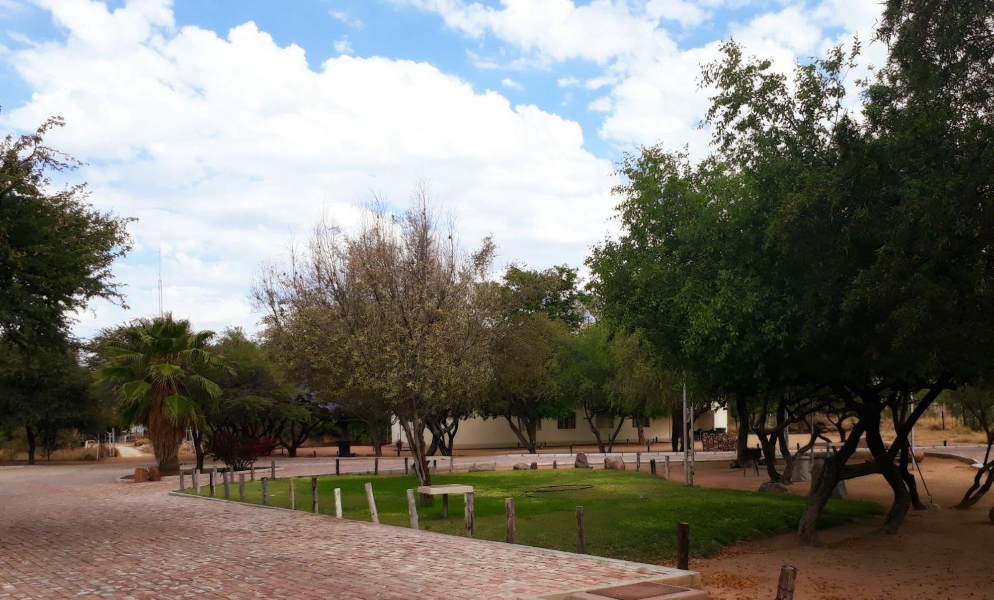 Apartamento East Gate Rest Camp Buitepos Exterior foto