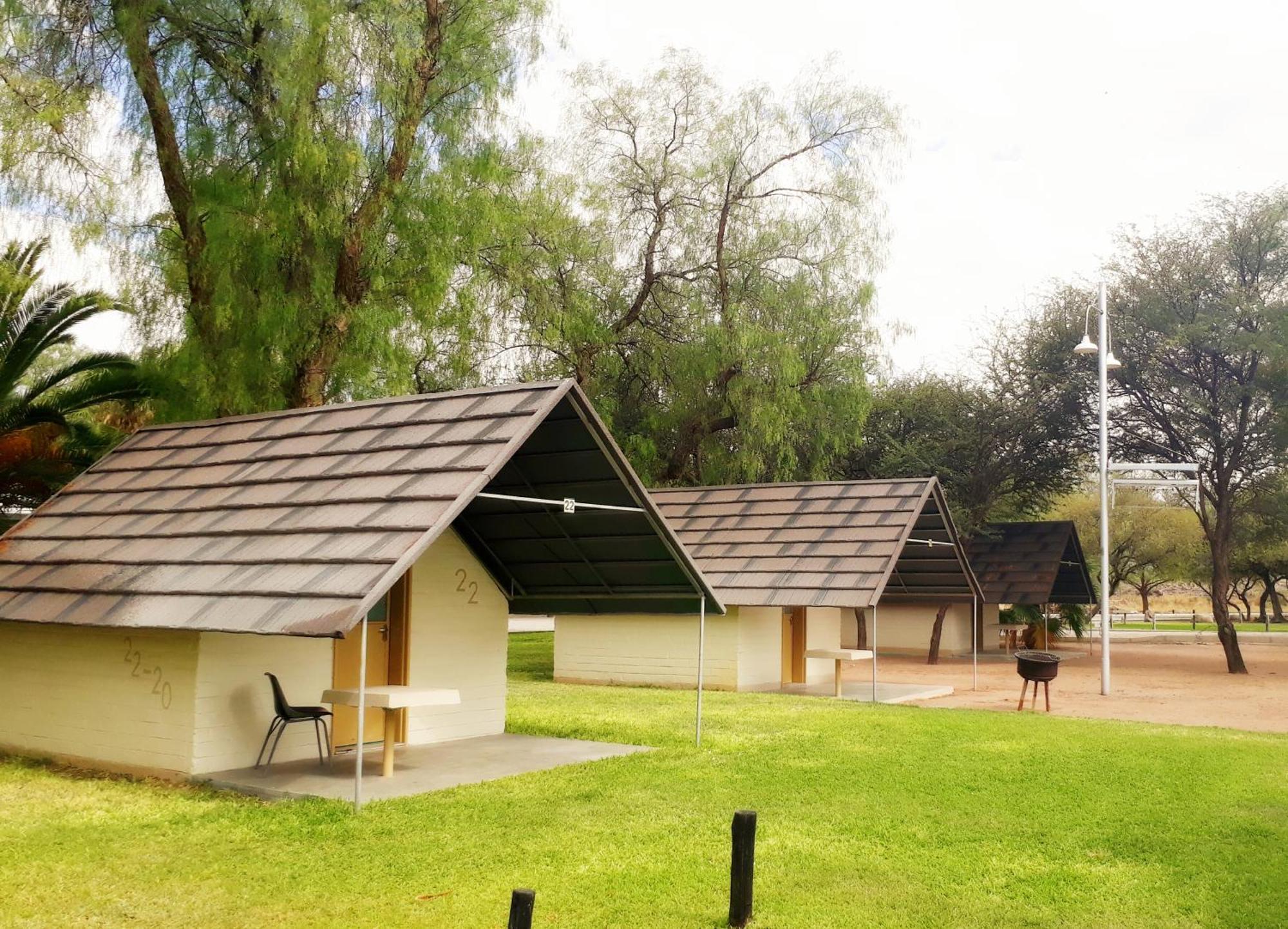Apartamento East Gate Rest Camp Buitepos Exterior foto